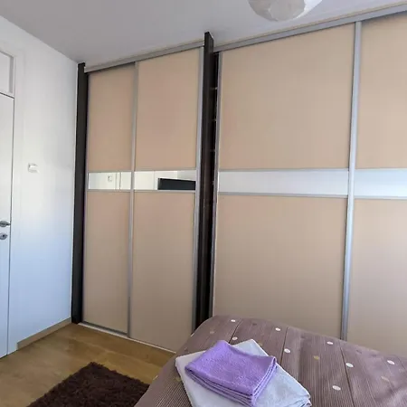 Apartman Esma 2 *
