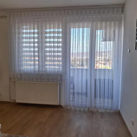 Esma 2 Bihać